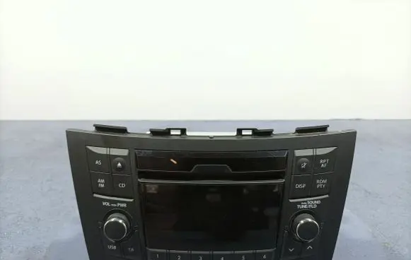 Suzuki Swift II Radio/CD/DVD/GPS head unit 39101-68L01