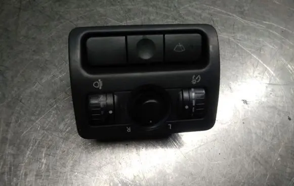 Subaru Outback Wing mirror switch 11AJC159911