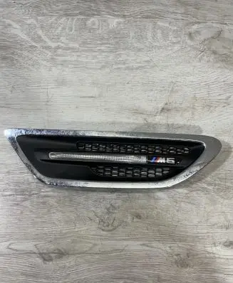 BMW M5 Front fender indicator light 7903880 224059