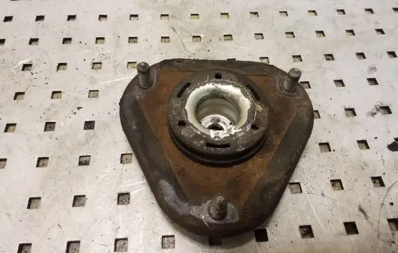 Toyota Avensis T270 Other front suspension part 