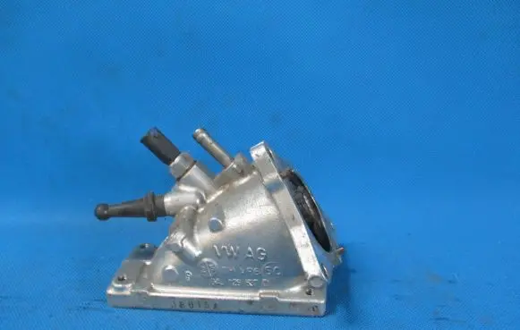 Volkswagen Golf VII other engine part 04L128637D