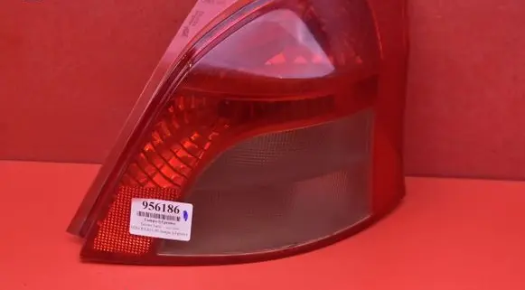 Toyota Yaris Rear/tail lights 0D-7