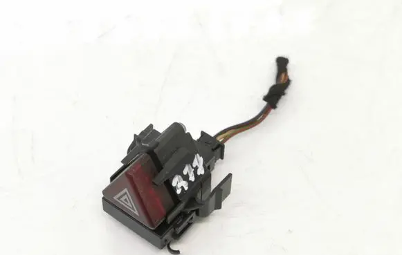 Mercedes-Benz B W245 Hazard light switch 1698207410 33450201