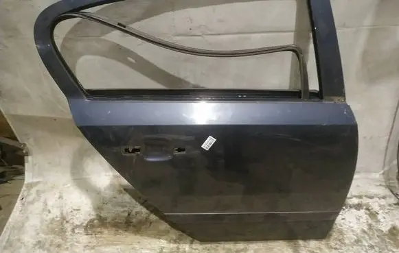 Opel Astra H Rear door PILKOS