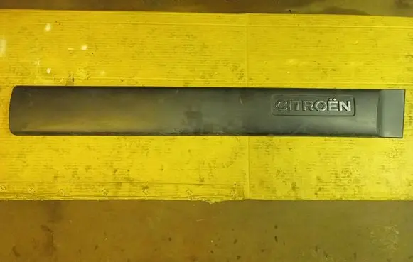 Citroen Berlingo Front door trim (molding) 9619030477