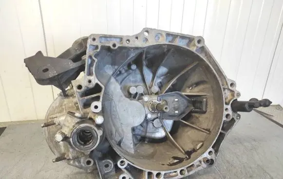 Peugeot Partner Manual 5 speed gearbox 20DP47