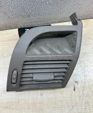 Mercedes-Benz E W211 Dashboard air vent grill cover trim 2118300654