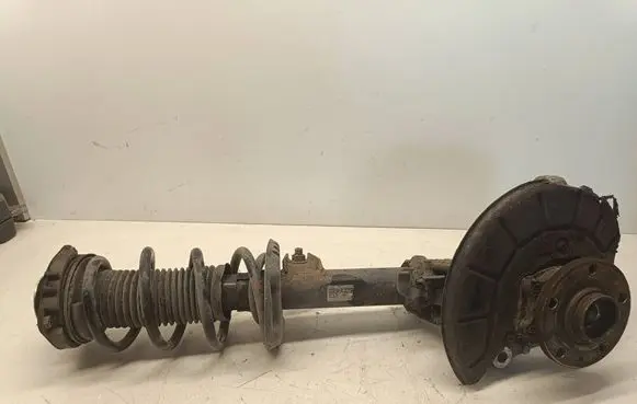 Seat Alhambra (Mk2) Front wheel hub
