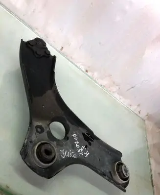 Nissan Juke II F16 Front lower control arm/wishbone 006111170
