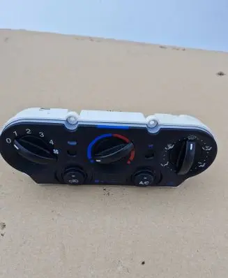 Ford Fiesta Climate control unit 2S6H19980BD