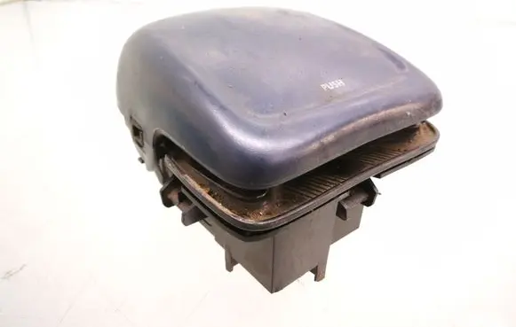 Seat Alhambra (Mk1) Car ashtray 7M0857961F 95VWAO4810BGW