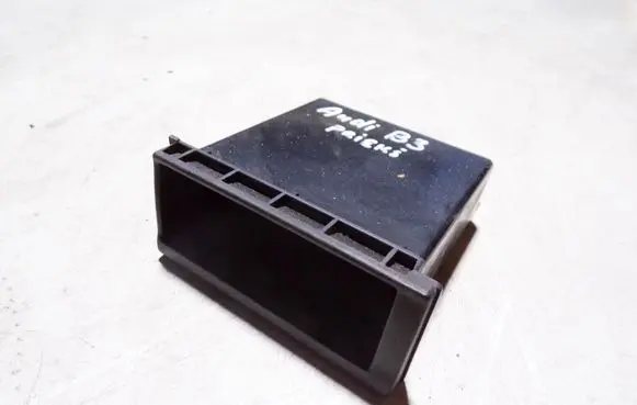 Audi 80 90 B3 Glove box