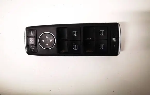 Mercedes-Benz C AMG W204 Electric window control switch 2049055402