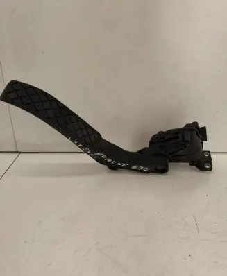 Porsche Cayenne (9PA) Accelerator throttle pedal 7L0723507 6PV00802624