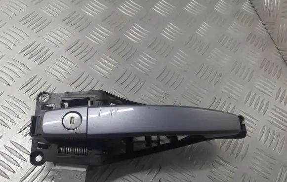 Opel Zafira B Front door interior handle