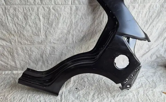 Ford Ka Fender end trim 