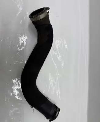 Intercooler hose/pipe