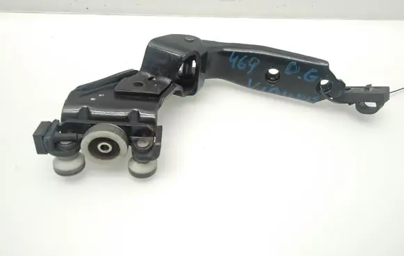 Volkswagen Caddy Sliding door middle roller runner 2K0843336A 2K0843416A