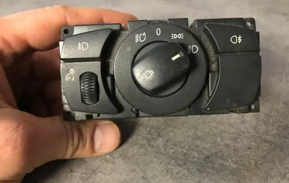 BMW 5 E60 E61 Light switch 6953735