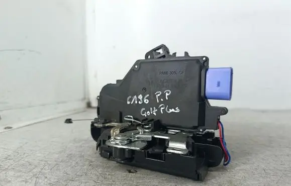Volkswagen Golf Plus Front door lock 601001038422P