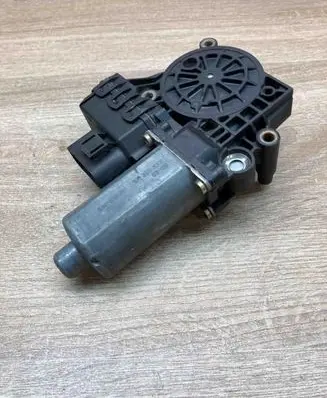 Audi A6 S6 C5 4B Rear door window regulator motor 0130821784 1003003428