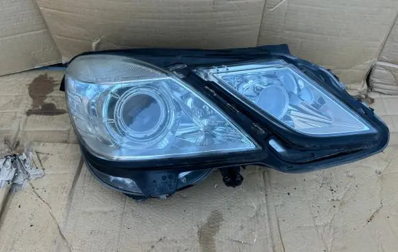 Mercedes-Benz E W212 Headlight/headlamp A2128202061