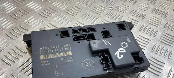 Mercedes-Benz E W211 Door control unit/module 2118707326