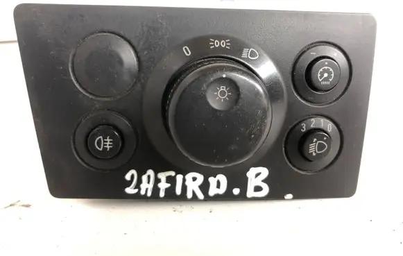 Opel Zafira B Light switch 13205863