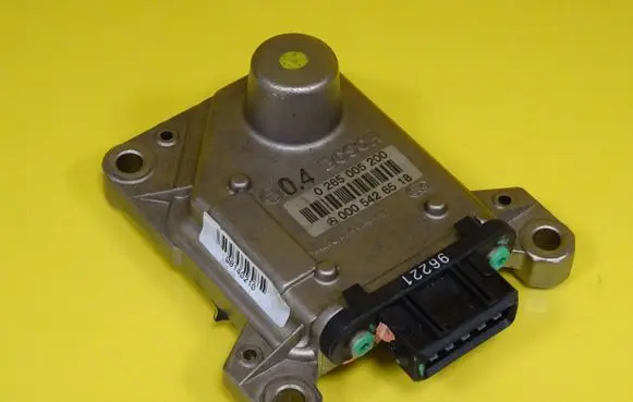 Mercedes-Benz A W168 ESP acceleration yaw rate sensor 0005426518 0265005200
