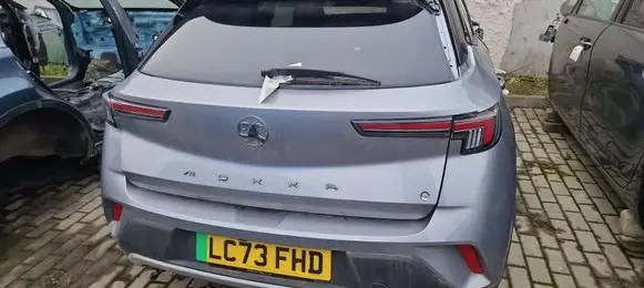Opel Mokka B Tailgate/trunk/boot lid 