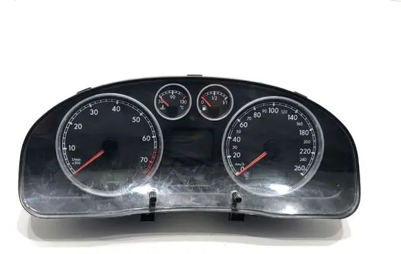 Volkswagen PASSAT B5.5 Speedometer (instrument cluster) 3B0920825