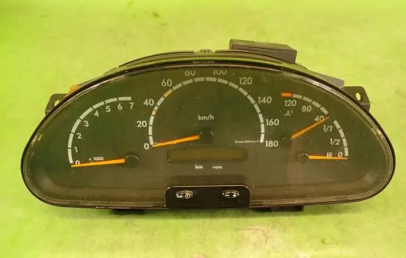 Mercedes-Benz Sprinter W901 W902 W903 W904 Speedometer (instrument cluster) A0014468521