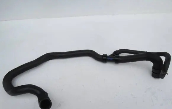 Volvo S80 Engine coolant pipe/hose S8000102