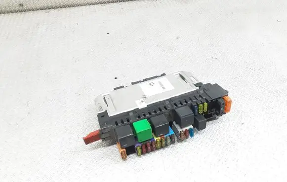 Mercedes-Benz S W220 Fuse module A0265455332