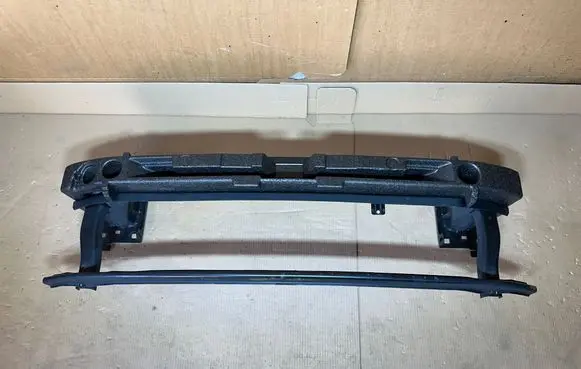 Volkswagen Golf VII Front bumper support beam 