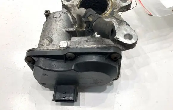 Opel Movano B EGR valve 147103921R