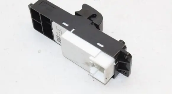 Mazda 6 Electric window control switch GDK466380A