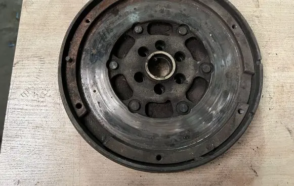 Audi A4 S4 B6 8E 8H Dual mass flywheel 