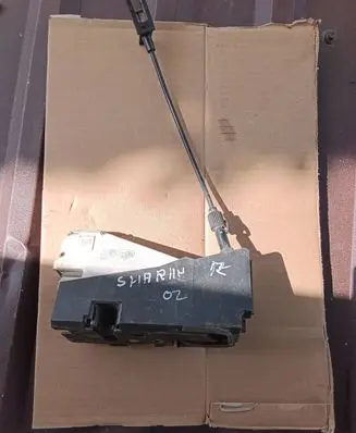 Volkswagen Sharan Rear door lock 93BG220A20