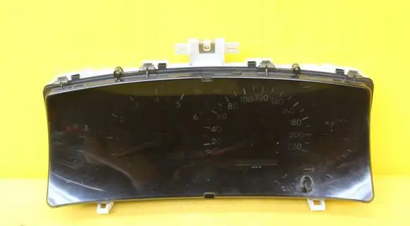 Toyota Corolla Verso AR10 Speedometer (instrument cluster)