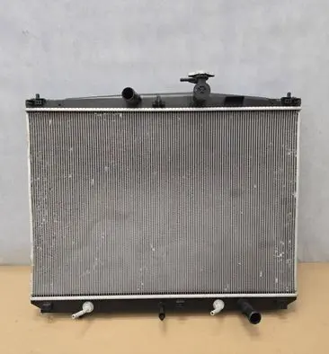 Toyota Highlander XU50 Radiator set AA4221351822