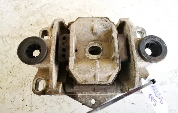 Ford Mondeo Mk III Engine mount bracket 95bb9b929aa 95bb-9b929-aa