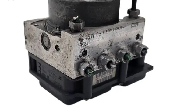Renault Megane II ABS Pump 8200737985 0265232067 84B02AAY1