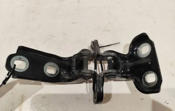 Opel Mokka X Rear door upper hinge A046057 P16095