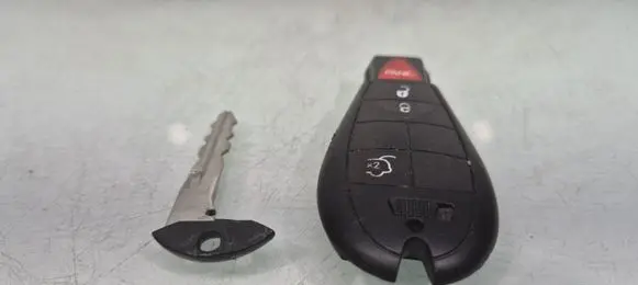 Jeep Grand Cherokee (WK) Ignition key/card 