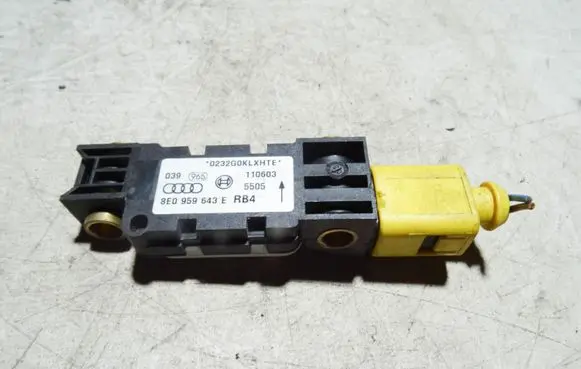 Audi A6 S6 C5 4B Airbag deployment crash/impact sensor 8E0959643E