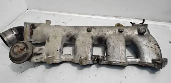 Nissan Almera Tino Intake manifold 140015M300