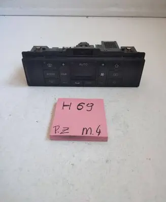 Audi A4 S4 B5 8D Climate control unit 8D0820043M