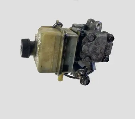 Mazda 5 Power steering pump