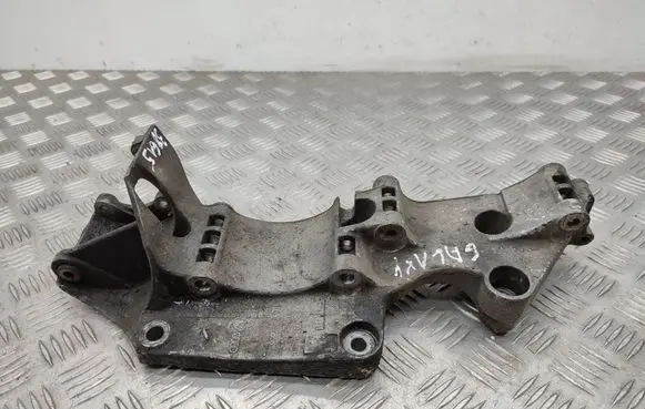 Ford Galaxy A/C compressor mount bracket 045903143C